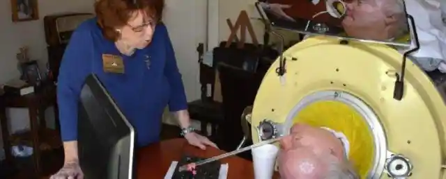 This Lawyer Is One Of The Last People Alive Who Still Uses An Iron Lung