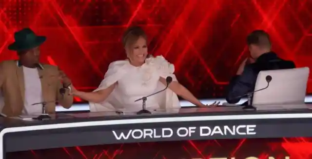 Dancer Makes Jennifer Lopez Burst Into Tears Infront Of Everyone. See What Happened!