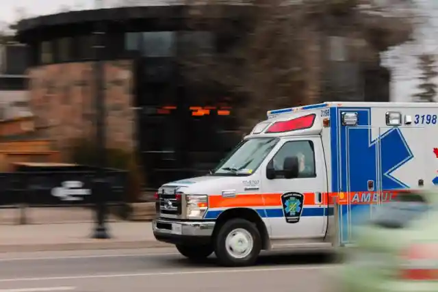 An ambulance shows up after calling it for the Jawless Man. As a thank you, the EMT offers you lunch. Where do you tell him to go?