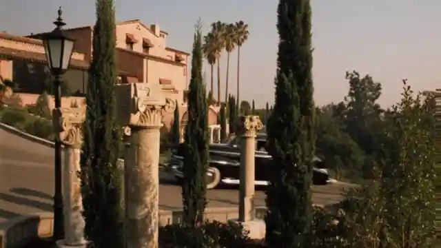 What film had this type of setting?