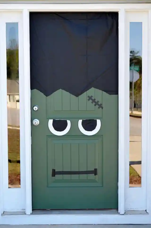 Scary Good Ideas to Make your Door Viral this Halloween!