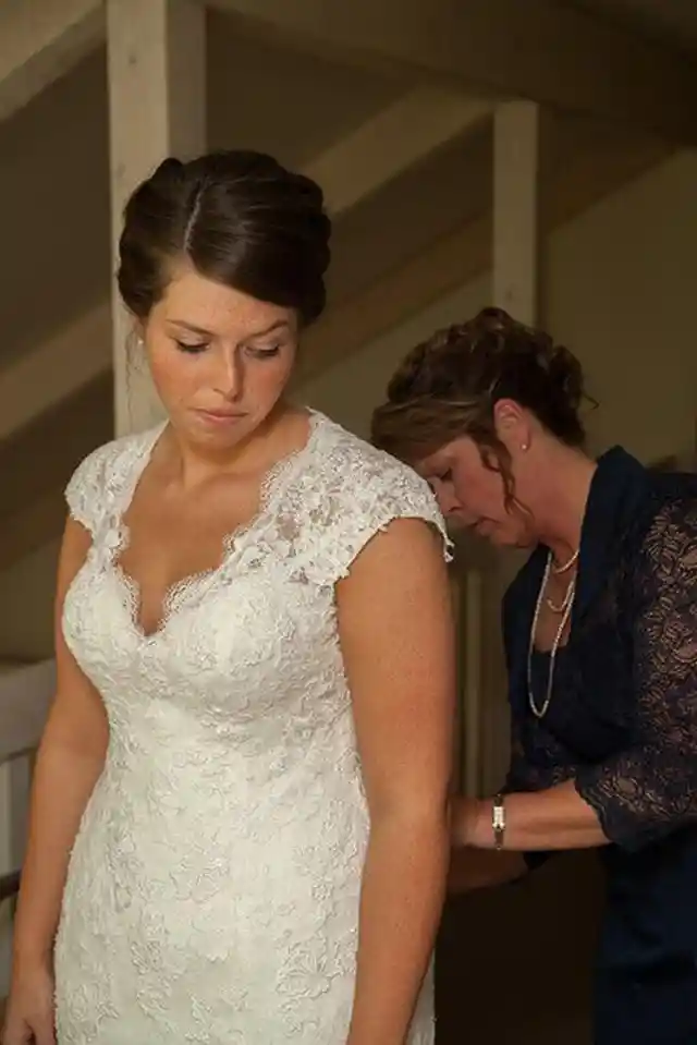 Right Before Their Wedding Ceremony, Bride Passes Out After Groom's Secret was found out