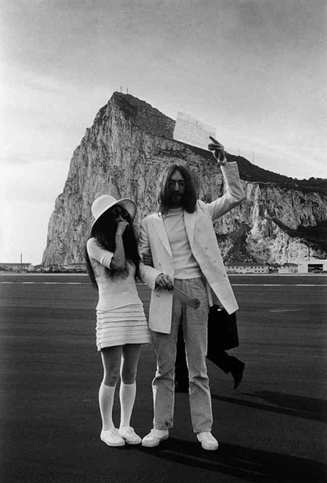18. Yoko Ono & John Lennon