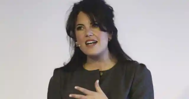 Monica Lewinsky : The Story Behind the Scandalous White House Intern that Shook the 90s