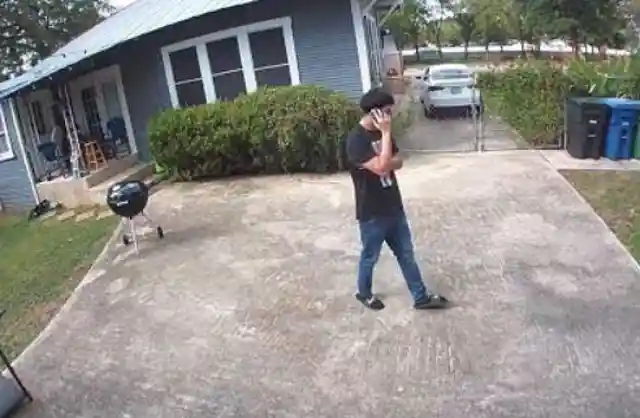 Rude Neighbor Keeps Trespassing On Man’s Property, So He Teaches Him A Lesson