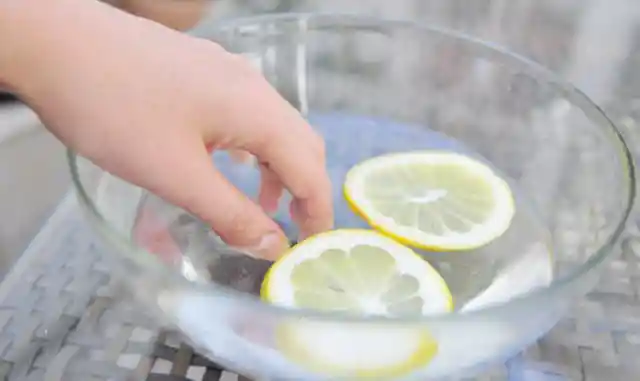 20 Amazing Household Uses for Lemons