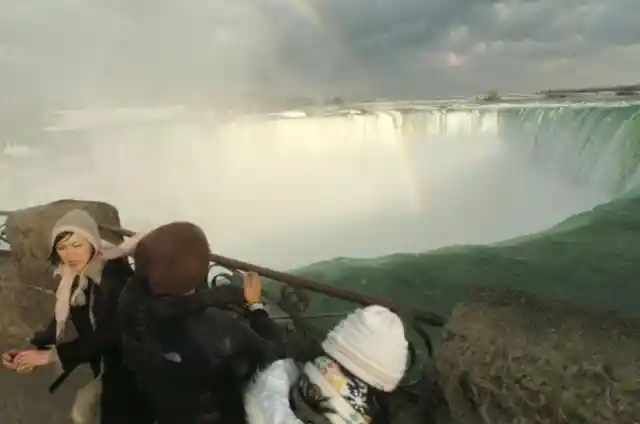 Experts Drain Niagara Falls, Find Object Never Meant To See The Light Of Day