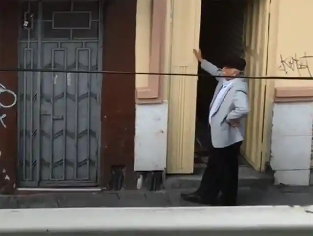 This Woman Saw People Lined Up Outside A House. Then A Man Came Out Clutching A Mysterious Bag