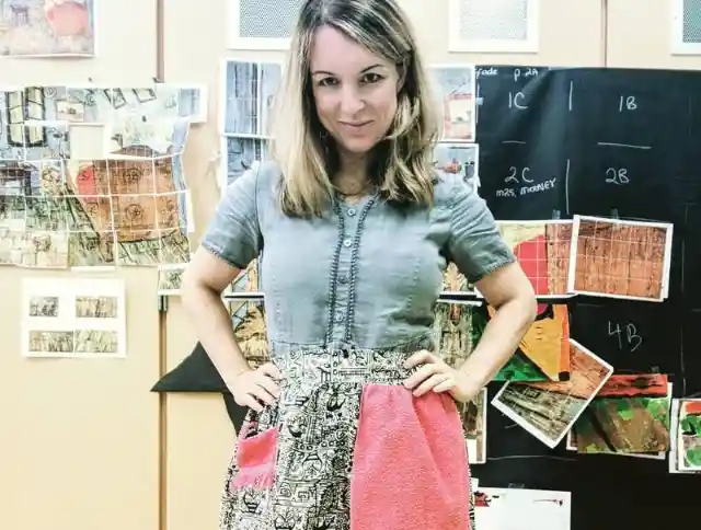 Nueva Profesora Se Hace Viral Luego De Que La Gente Nota Su Vestido