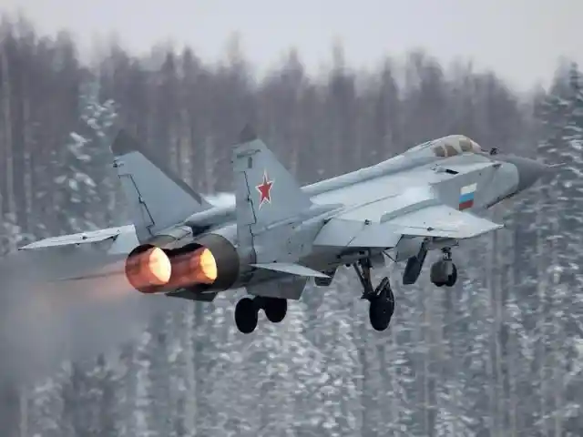 10. Mikoyan MiG-31 Foxhound 1,860mph