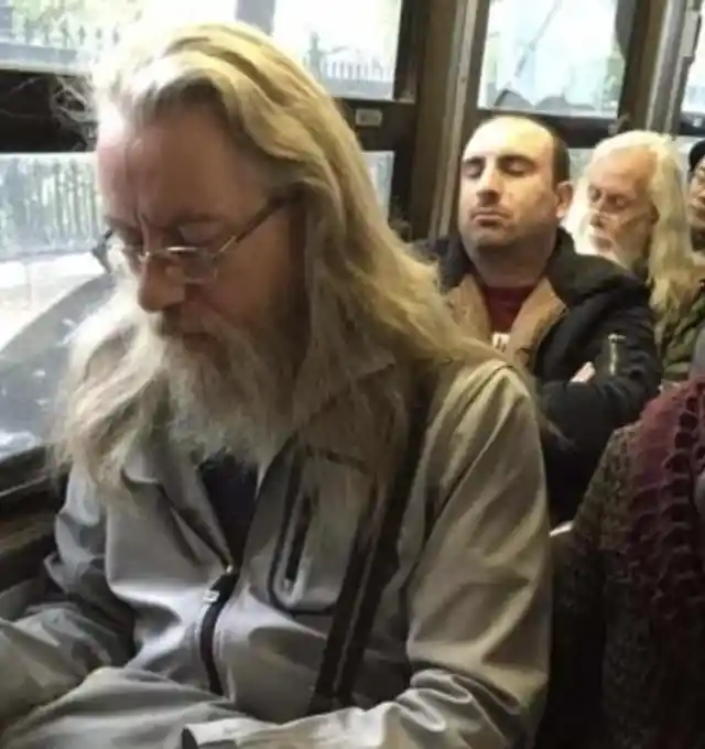 Two Dumbledores In a Bus!