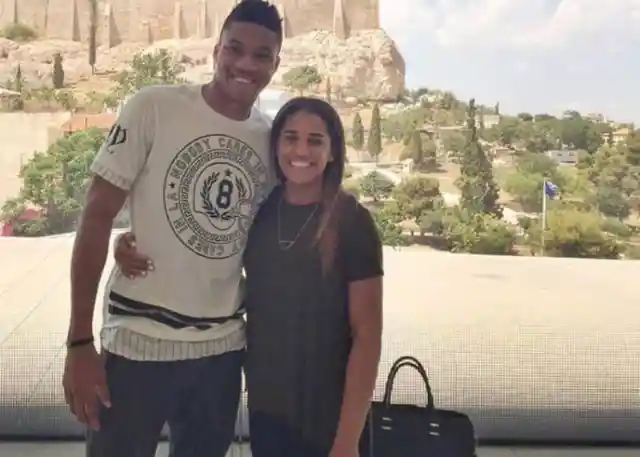 The Top NBA Players... and Their Wives!