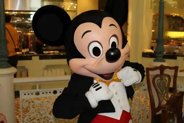 Ehemalige Disney-Mitarbeiter enthüllen Disneys Geheimnisse hinter den Kulissen