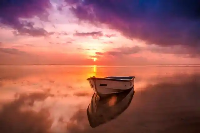 Would you rather wake up in the middle of an unknown desert or wake up in a rowboat on an unknown body of water?