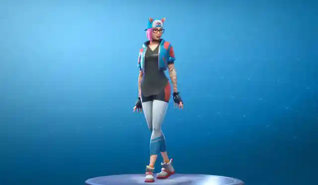 Which Battle Pass Season includes the "Lynx" skin?