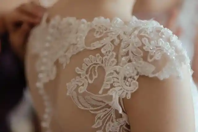 Bride Wears Her Grandma's Wedding Dress, Finds Hidden Note
