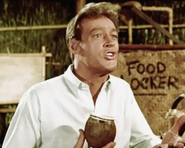 8. The Cast Was Originally Drinking Out Of Real Coconuts Until They Realized It Looked Awful On Camera
