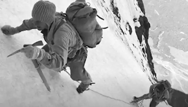 Friend Cut Man's Rope At Altitude Of 5,000 m, 7 Days Later, A Miracle Happened