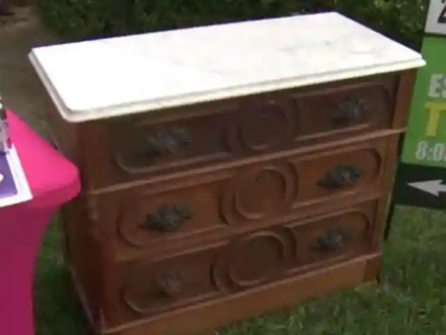 This Man Heard A Strange Noise Inside The Dresser He Bought From A Yard Sale, Finds Secret Drawer