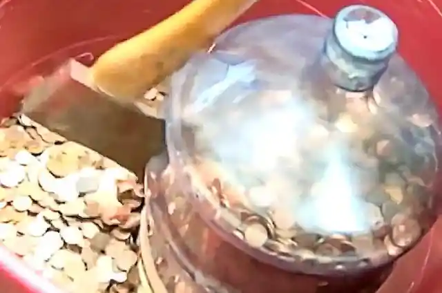 Man Who Saved Pennies For 45 Years Cashes Out and The Total Is Astonishing!