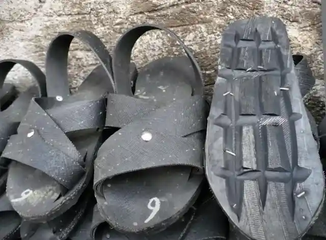 Neighbors "Laughed" When Man Filled His Yard with Tires, They Soon Find Out Why