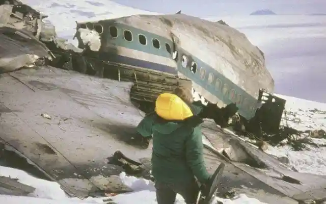 Nigeria Airways Flight 2120 - 261 dead