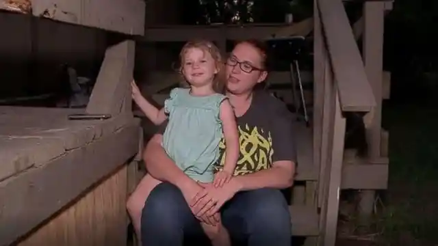 Woman Called Police On Her 3-Year-Old Daughter After Seeing What She Did In Backseat Of Car