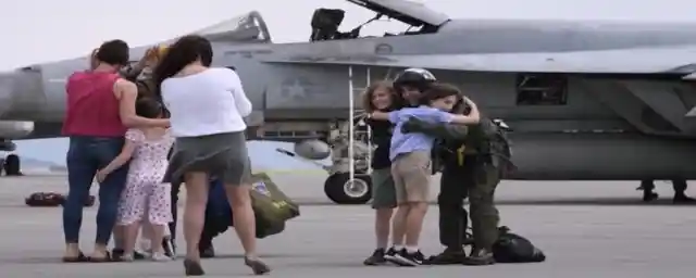 Fighter Jet Pilot Was Away For Months, Freaks Out When He Sees His Wife Again
