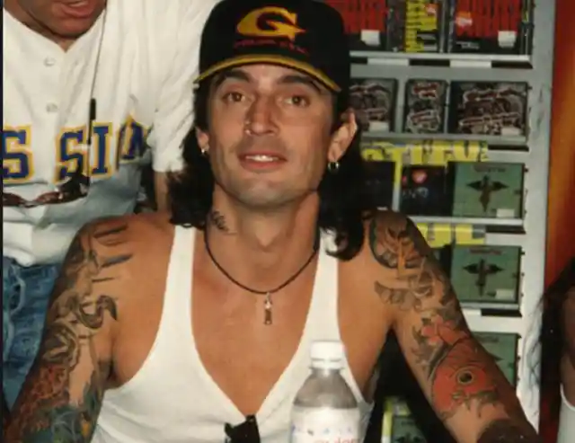 Tommy Lee-13