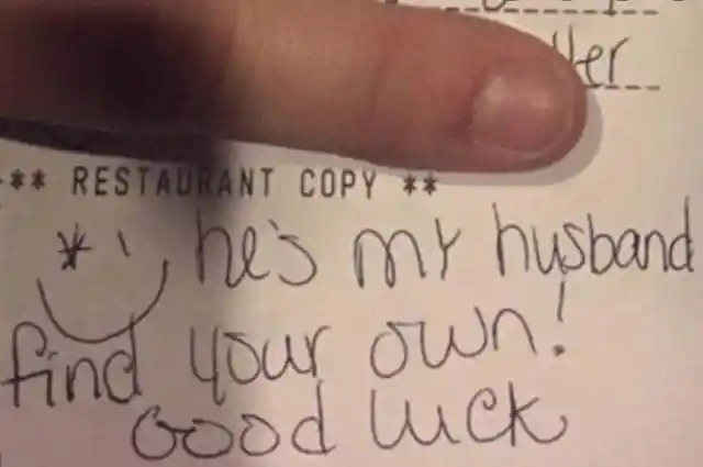 As Soon As Woman Goes To Bathroom, Waitress Slips Note To Her Husband
