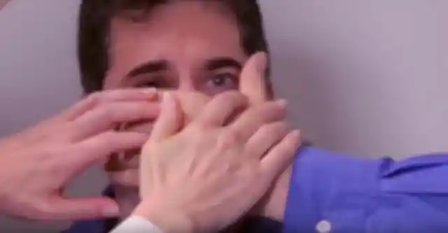 Blind Man Gets His Eyesight Back, His Reaction Is Not What You'd Expect