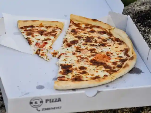 27. Pizza Brat