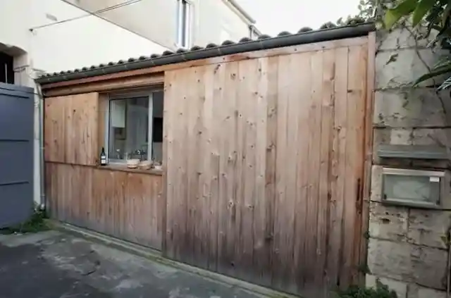 Man Bought an Old Garage for $107,000… See How It Looks Like Now