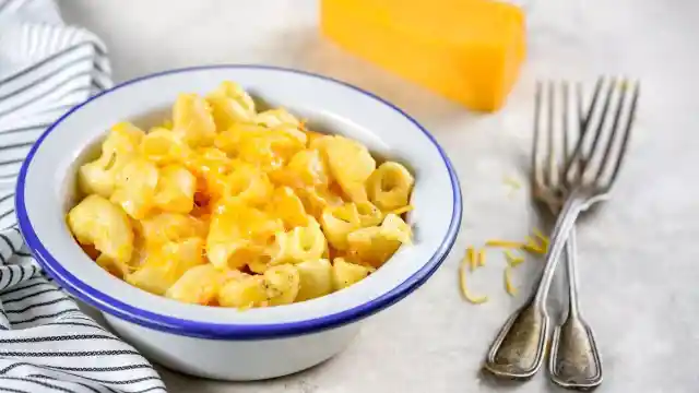 Slow Cooker Macaroni and Cheese