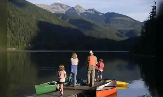 Boy Finds Car In Lake, Acts Fast When He Peeks Inside