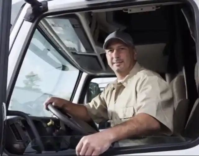 Construction Worker Sick Of Mom Blocking His Truck Puts His Skills To Work