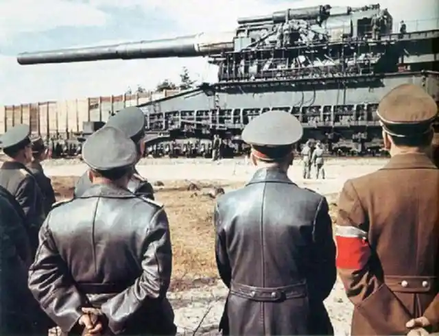 Largest piece of artillery used in Combat (1941)