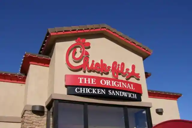 Teacher Loses Purse At Chick-Fil-A, Gets It Back A Lot Heavier Than Before
