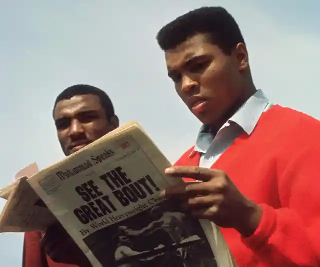Ali Reads About His Fight