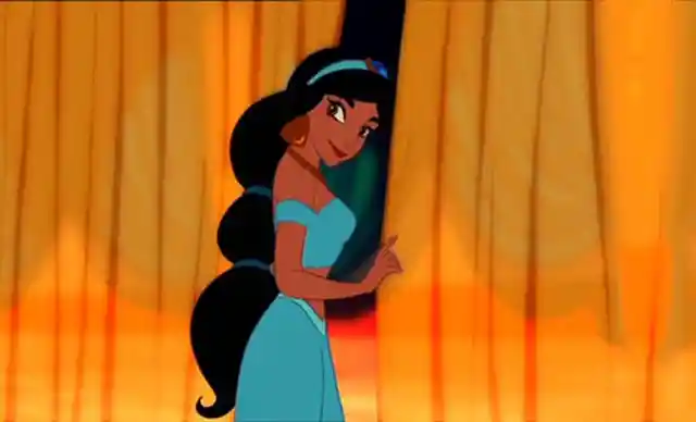 Princess Jasmine almost lost her hand for stealing what kind of fruit from the market?