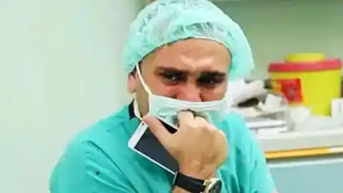 Mom Has No Idea Why Doctors Ask Dad To Leave, Then Mom Realizes What They've Done