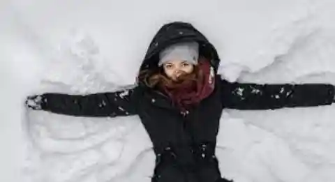 Man Saves Girl Asleep In Snow, Gets A Call From The Bank