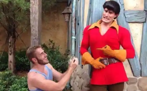 The Funniest Pictures Captured At Disney Theme Parks