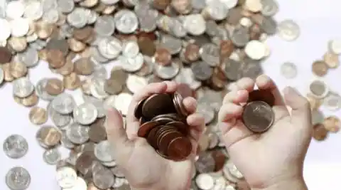 Sounds of clinking coins