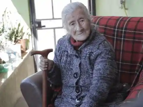 91-Year-Old Woman Learns She's Been Pregnant For 60 Years
