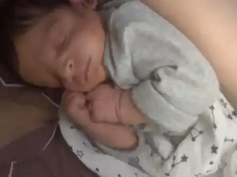 Horrified Parents Abandon Newborn in Hospital For His Look, Woman Immediately Asks Them A Question