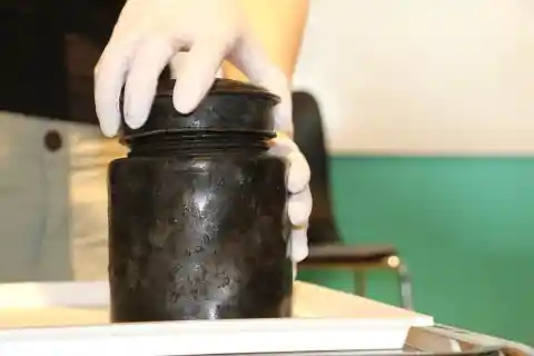 Diver Opens 340-Year-Old Jar, Realizes Why It Was Sealed
