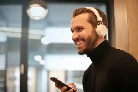 Noise-Cancelling Headphones