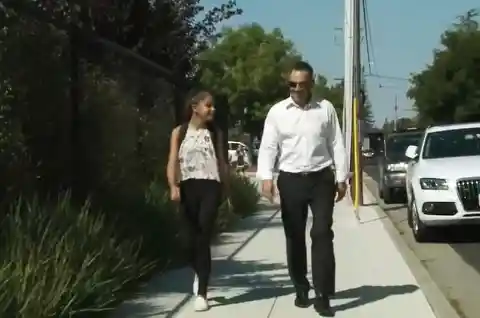 Teen Girl Expelled Over Her Appearance, Dad Steps In