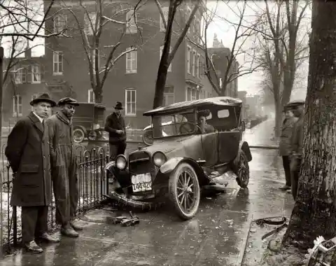 Auto Wreck in Washington D.C, 1921